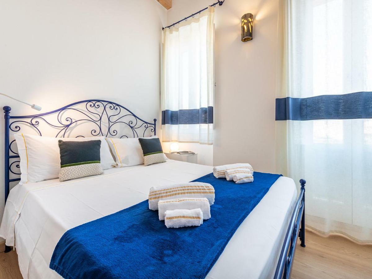 "Bea'S Terrace" - Private Jacuzzi And Panoramic Rooftop In The City Centre Cagliari Eksteriør billede
