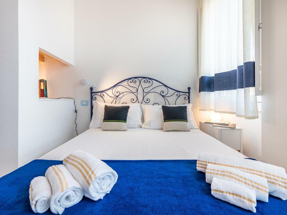 "Bea'S Terrace" - Private Jacuzzi And Panoramic Rooftop In The City Centre Cagliari Eksteriør billede