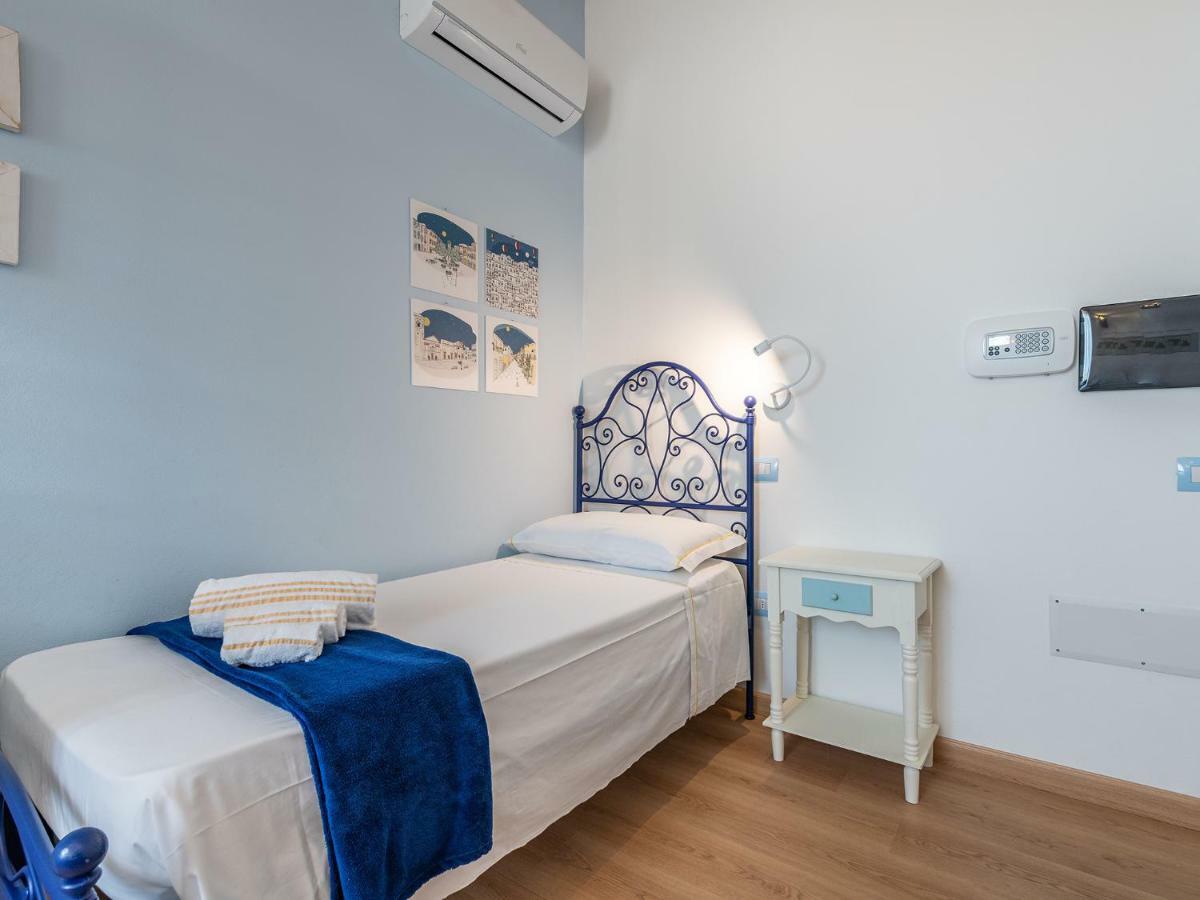 "Bea'S Terrace" - Private Jacuzzi And Panoramic Rooftop In The City Centre Cagliari Eksteriør billede